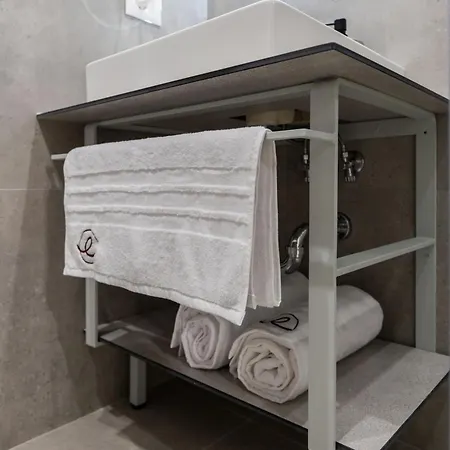 Ener Hotel apartamentowy 3*